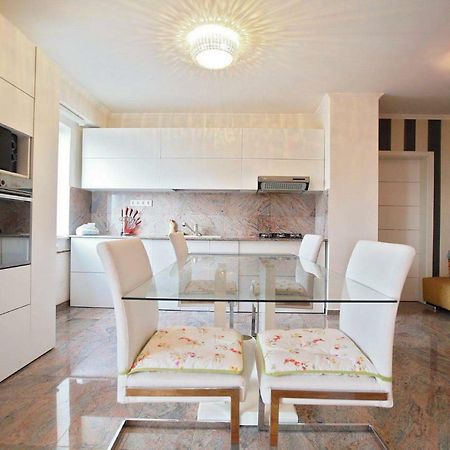 Apartament Marc Διαμέρισμα Oradea Εξωτερικό φωτογραφία