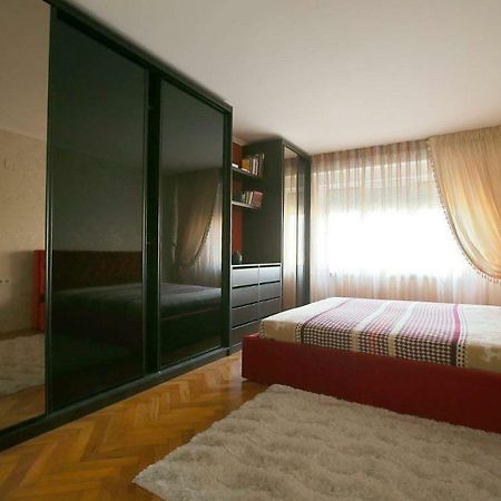 Apartament Marc Διαμέρισμα Oradea Εξωτερικό φωτογραφία