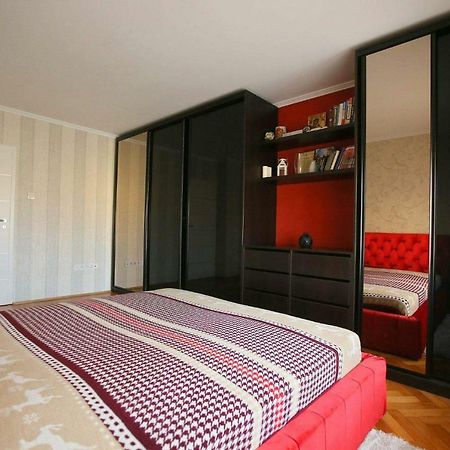Apartament Marc Διαμέρισμα Oradea Εξωτερικό φωτογραφία